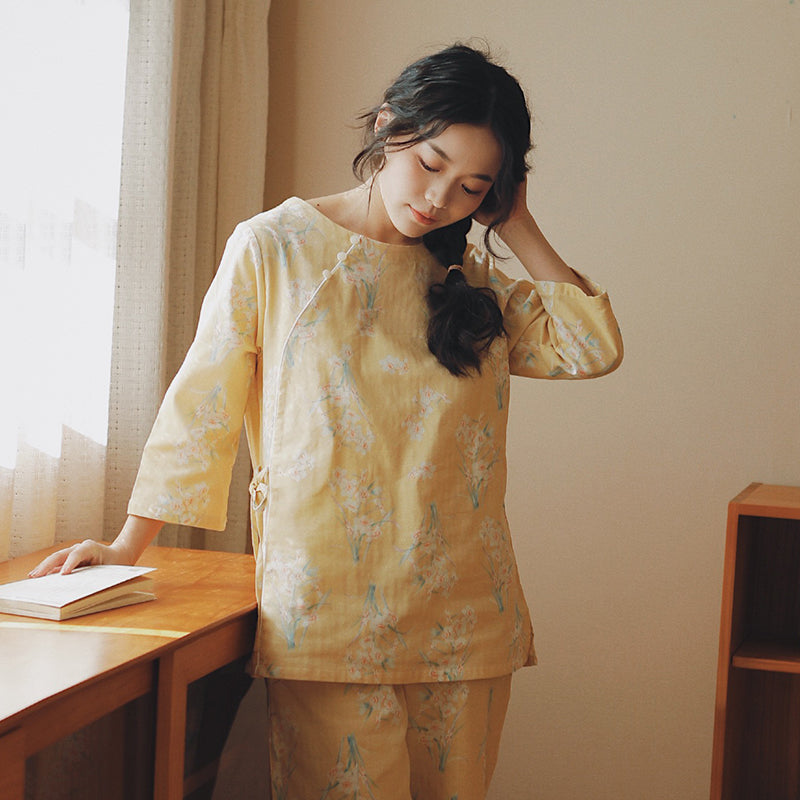 Elegant flora Kimono PJS, Vintage Cotton pyjama set, Traditional Cozy sleepwear, Yellow Kimono loungewear