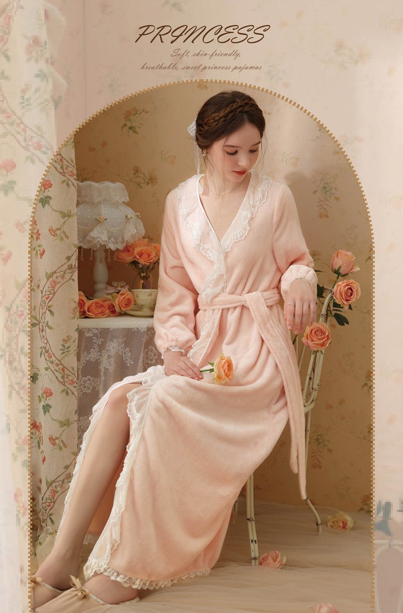 Luxurious Red Wine Velvet Long Bathrobe with Lace Deco Trim: Soft Elegance and Warm Comfort