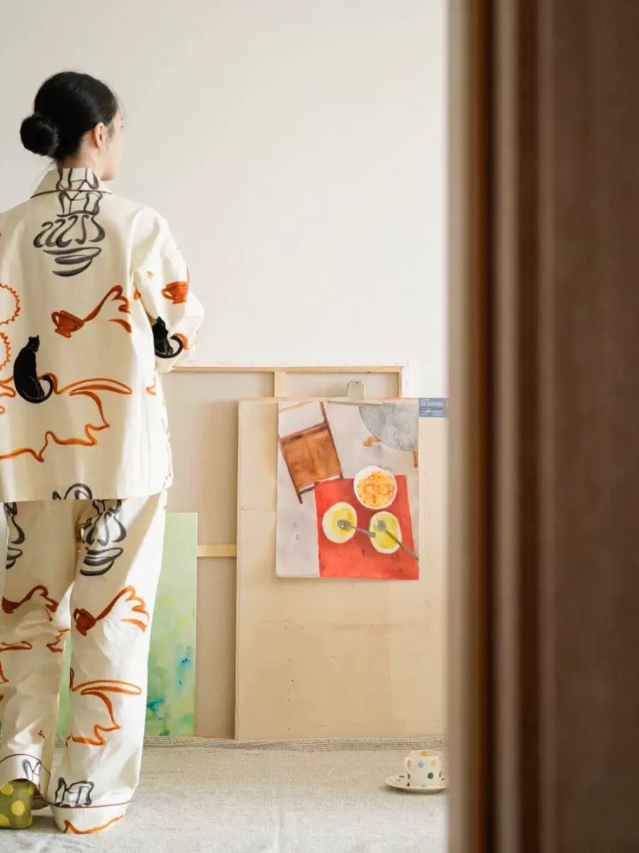 Cool Cat Print Pajamas: Women's Pyjama Set - Cozy Loungewear in Beige Sleepwear