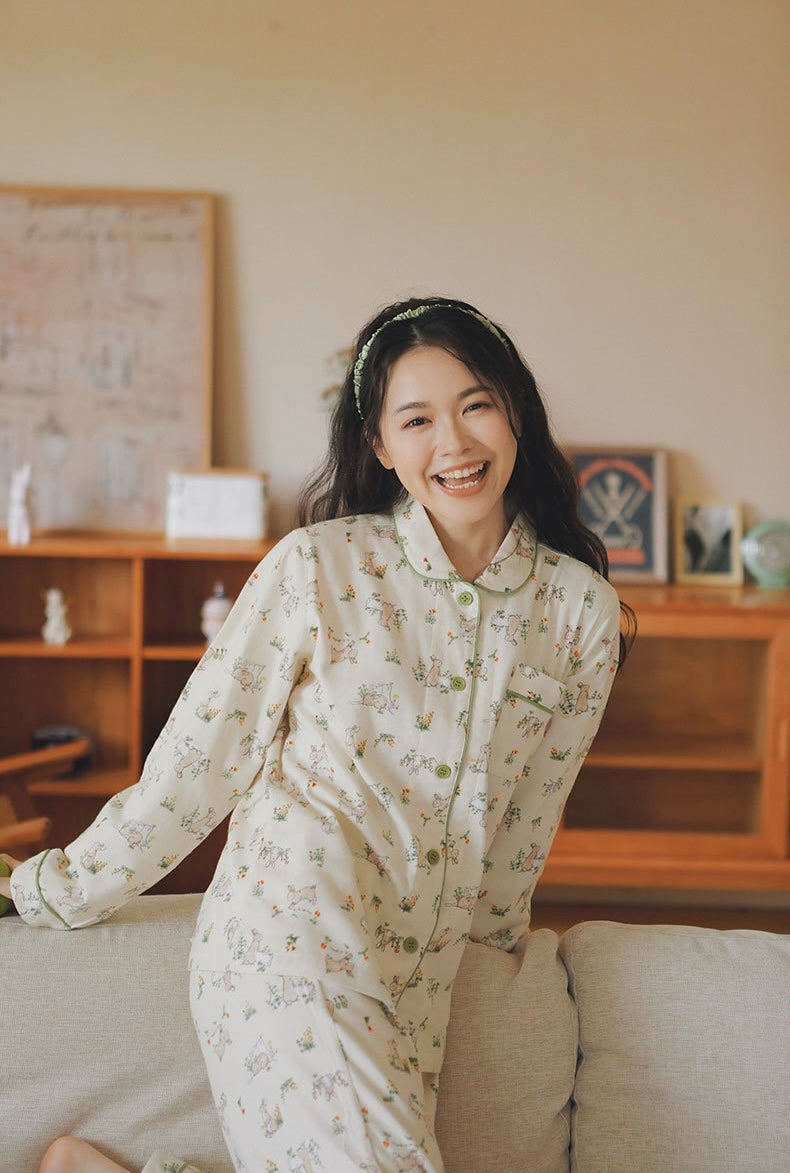 Relaxed cotton loungewear for home, rest, and travel