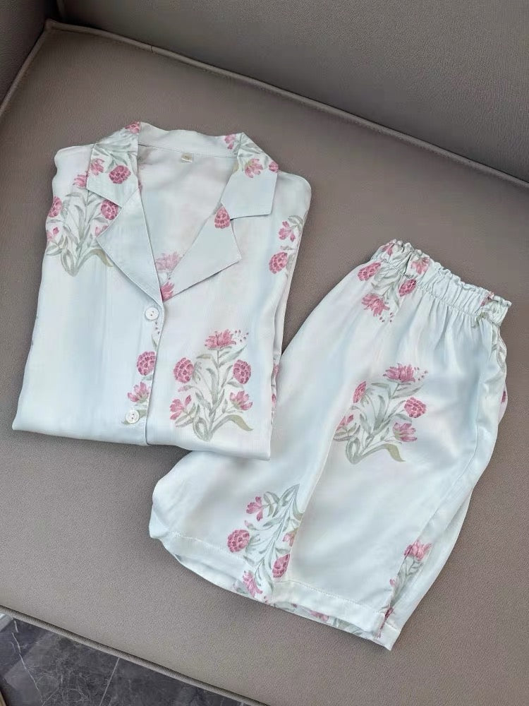 Bridesmaid Pajamas: Hydrangea Flora Print Set for a Stylish Bachelorette Party or Gifts