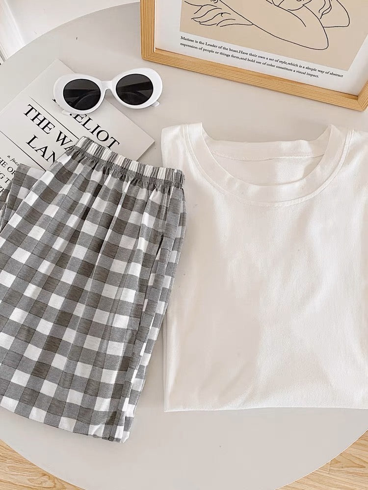 Minimalist loungewear, 100% cotton pajamas