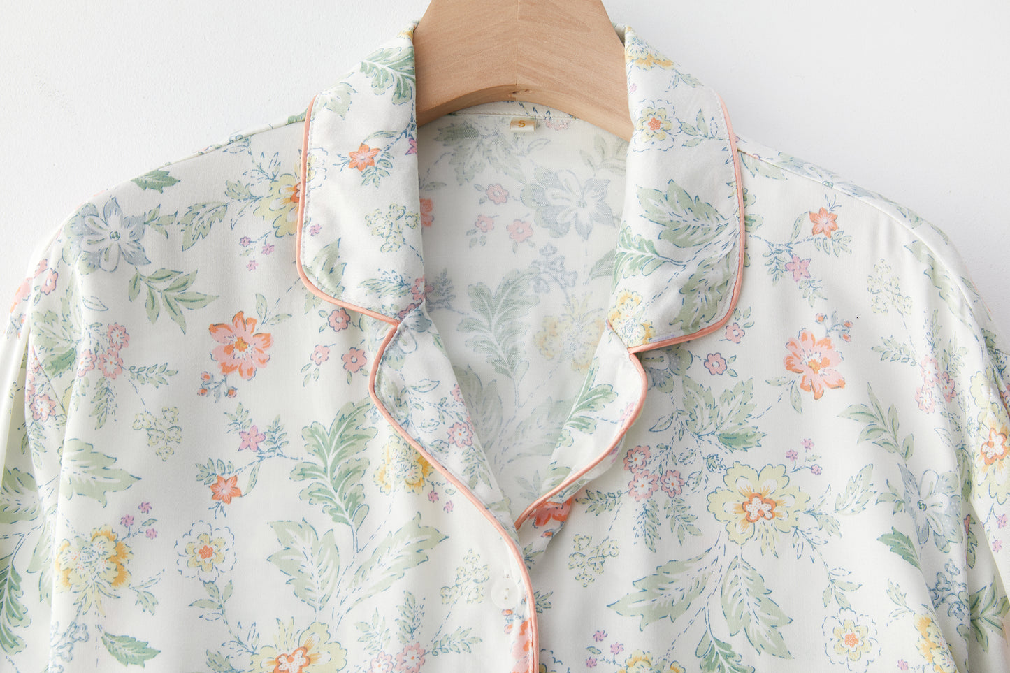 Monet garden inspired pajamas, Bridesmaid pajamas, Bridesmaid Pajama set, Bridesmaid Gifts, Bachelorette party PJS