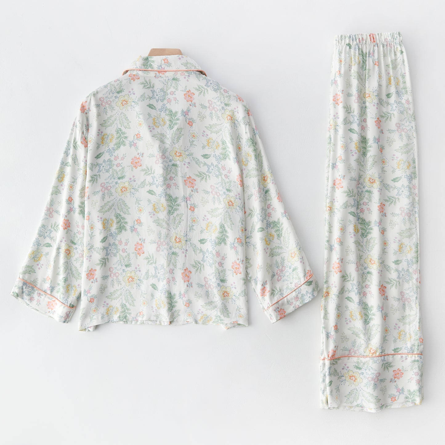 Monet garden inspired pajamas, Bridesmaid pajamas, Bridesmaid Pajama set, Bridesmaid Gifts, Bachelorette party PJS