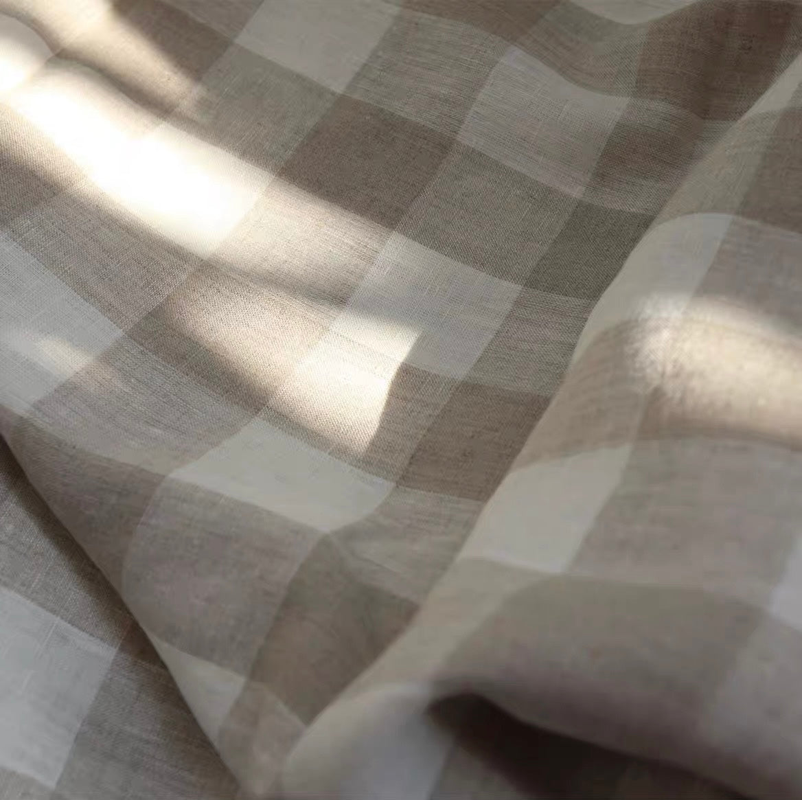 4cm Gingham Check Linen Fabric, Medium Weight, Stone Washed, 110 Inch Width