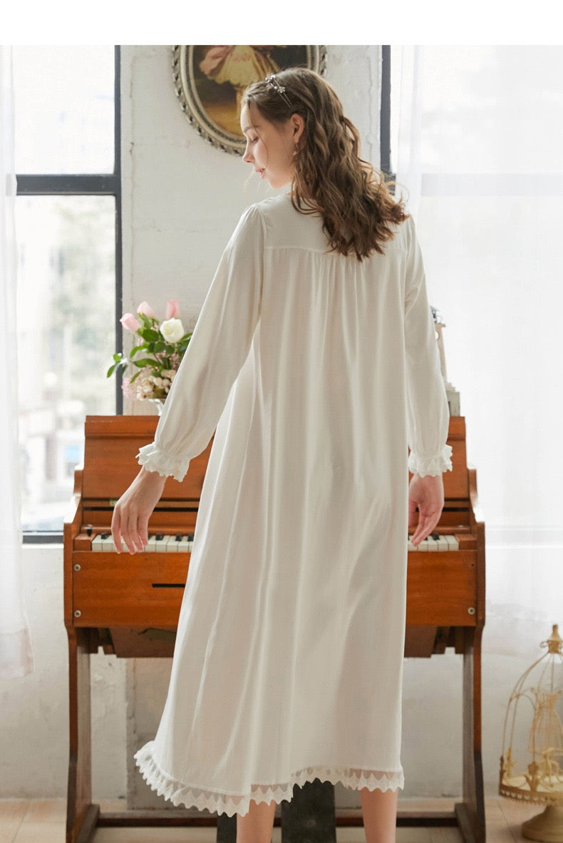 Elegant white night gown, Square neck white dress, Cozy cotton Nightie, Vintage Long Nightgown