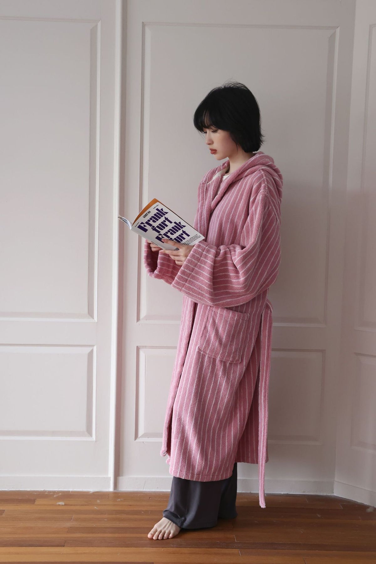 Mother and child pink striped cotton hooded bathrobes - view 4