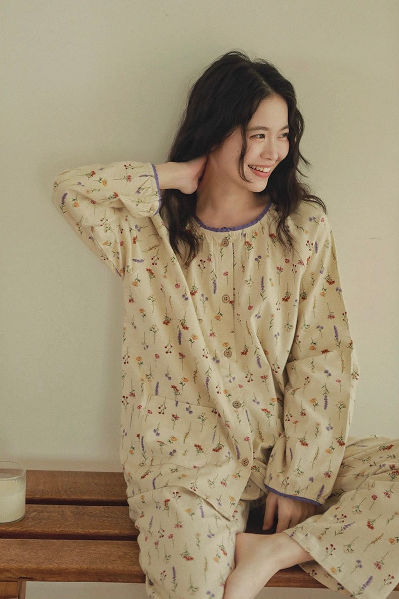 Women’s Organic Cotton Floral Pajama Set – Breathable & Gift-Ready