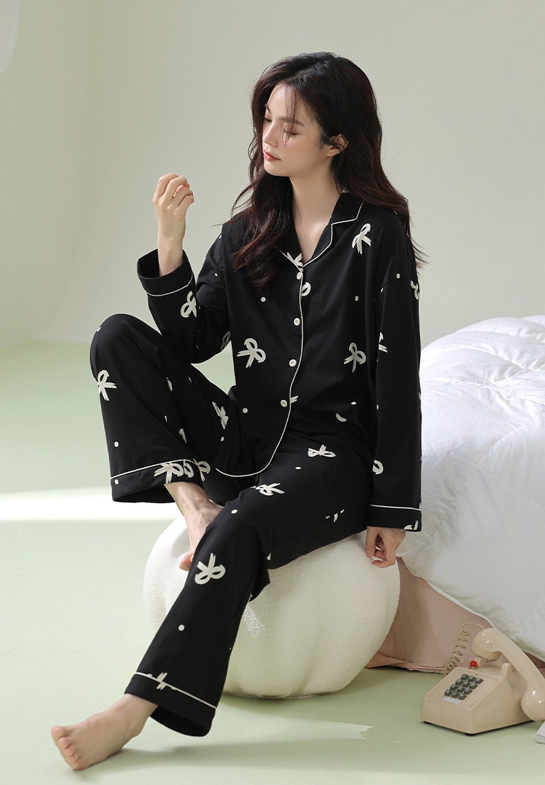 Charming Bow Tie Pajamas with Pockets - Classic Loungewear, 100% Cotton Sleepwear, Cozy Black Homewear
