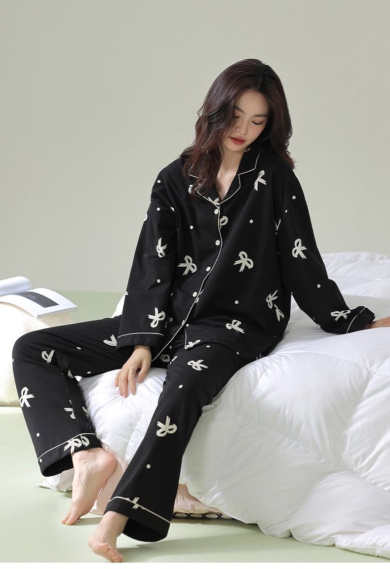 Charming Bow Tie Pajamas with Pockets - Classic Loungewear, 100% Cotton Sleepwear, Cozy Black Homewear