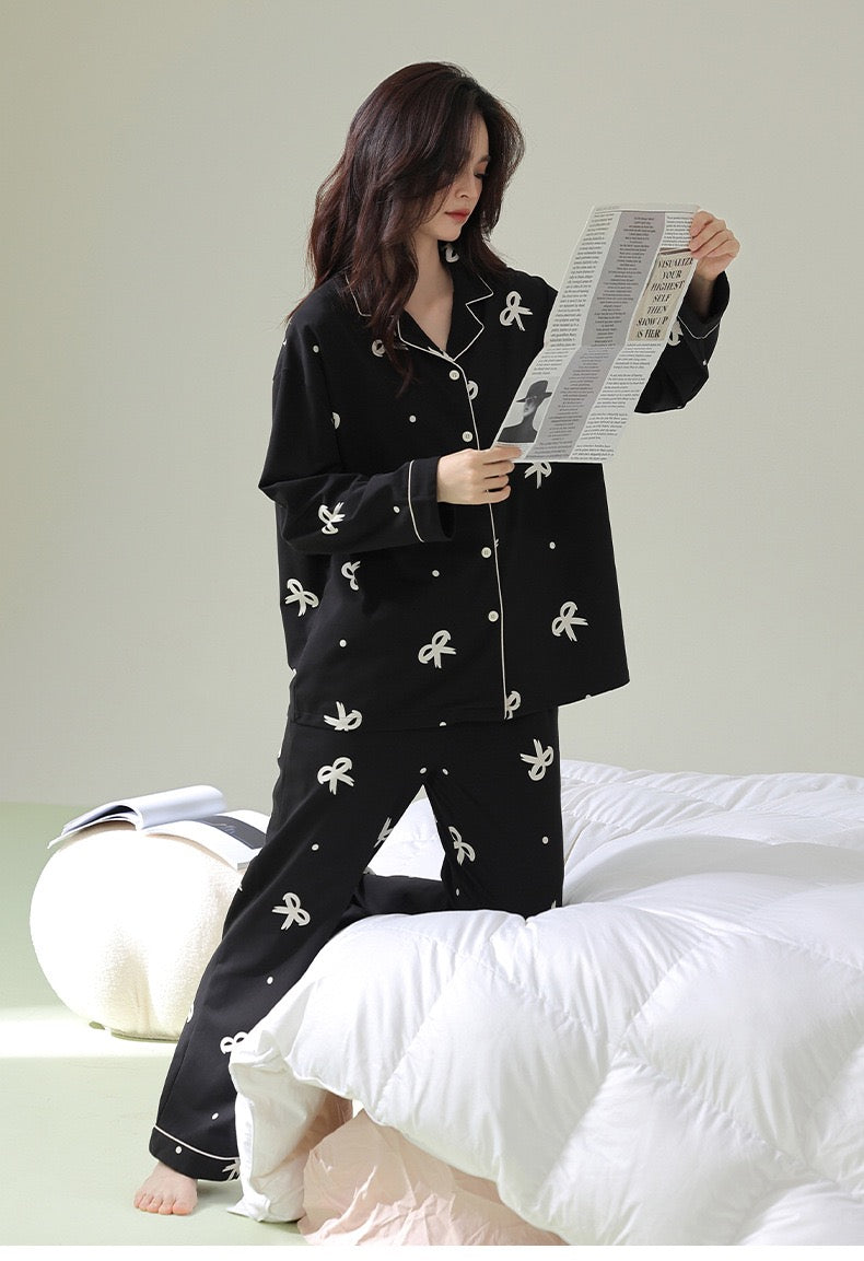 Charming Bow Tie Pajamas with Pockets - Classic Loungewear, 100% Cotton Sleepwear, Cozy Black Homewear
